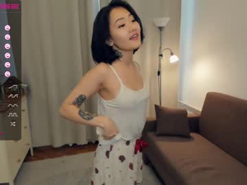 webcam girl refined_style image #4337390
