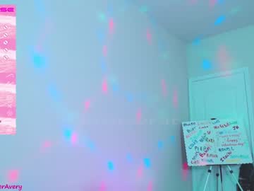 webcam girl petitebrat image #3707618