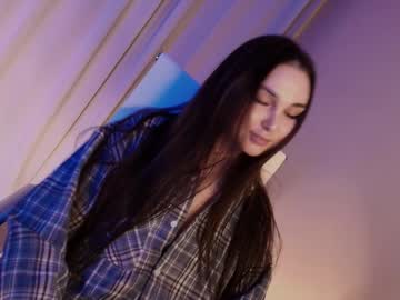 webcam girl hollyextra image #9393143