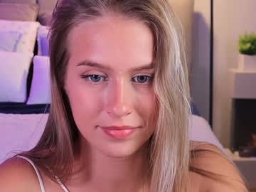 webcam girl ella_twinkle image #8013066