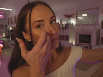 webcam girl hannahjames710 image #8169152
