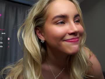 webcam girl lipswithsmileonthem image #8682605