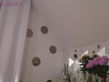 webcam girl taanni_bc image #7134153