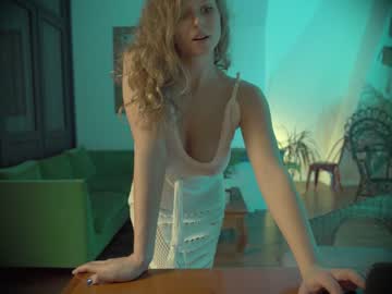 webcam girl chillwithkira image #1080160