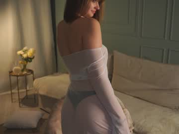 webcam girl hereasnow__ image #5482232