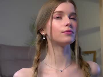 webcam girl brave_journey image #8958039