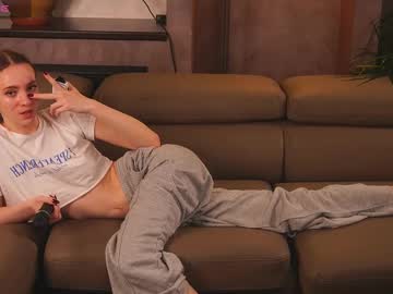 webcam girl sunnivaharder image #9294416