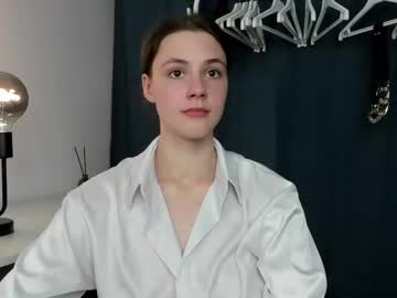 webcam girl _hellsbells_ image #7124934
