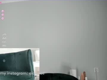 webcam girl aio_lovee image #5230308