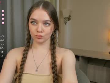 webcam girl maxinebickham image #9407655