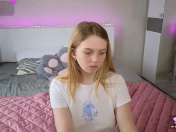 webcam girl small_blondee image #8696035