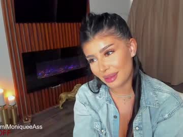 webcam girl moniqueeass image #2422094