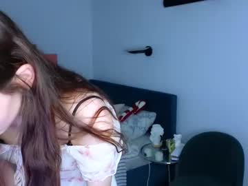 webcam girl lovepilll image #9270157