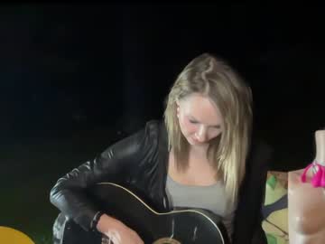 webcam girl kaileeshy image #2577398