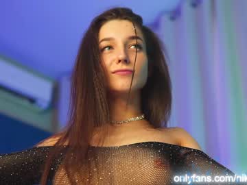 webcam girl angels_kiss image #1209979
