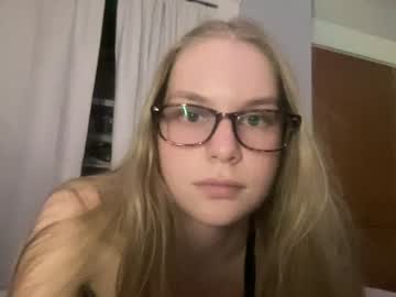 webcam girl alexkelsey18 image #6583925