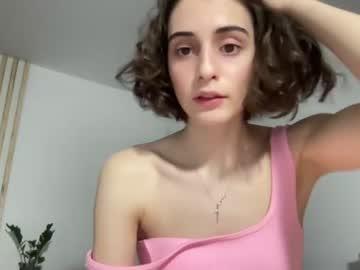 webcam girl crown_of_vice01 image #3850799