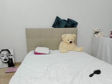 webcam girl yana_squrel_22 image #3723876