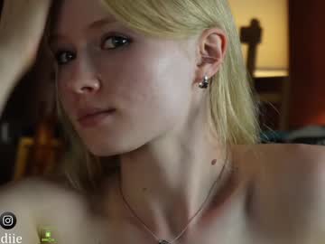 webcam girl bestblondiiecb image #7280713