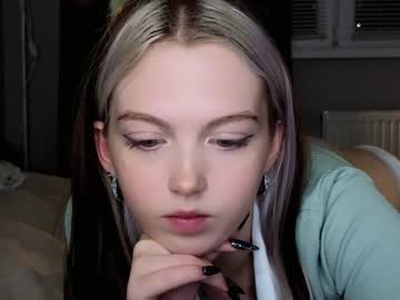 webcam girl small_blondee image #5654009