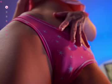 webcam girl lucie_beltran image #8850549