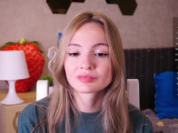 webcam girl esmeblond image #7563102