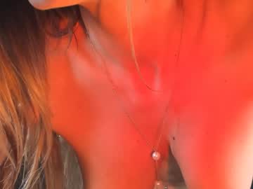 webcam girl therealbonnieclydex image #1777037