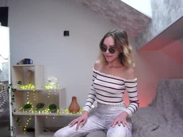 webcam girl heavenly_d1amond image #3717172