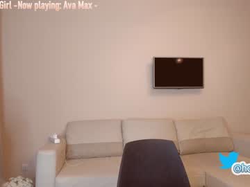 webcam girl hollyextra image #618293