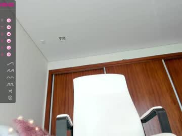webcam girl angel_danm_milf image #4882219