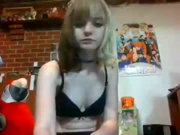 webcam girl kinnybuns image #3573307