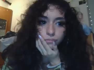 webcam girl colettestarling777 image #3143384