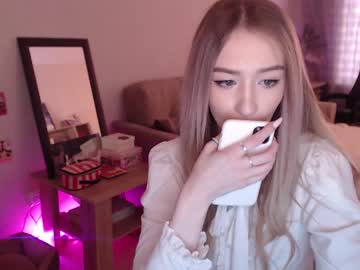 webcam girl gudeeetama image #256222
