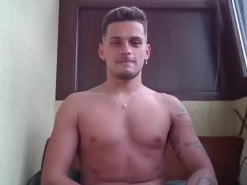 webcam man roberto_twink1 image #9376084