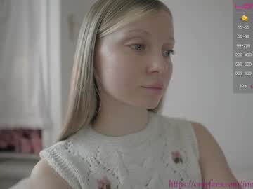webcam girl pureangeldolores image #5952706