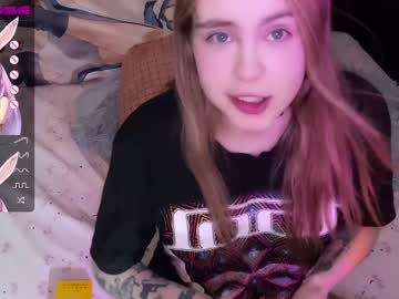 webcam girl nyakawaii69 image #4870192