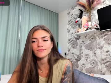 webcam girl joconda image #1994074