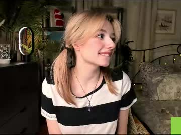 webcam girl wi11ow_whisper image #9411175