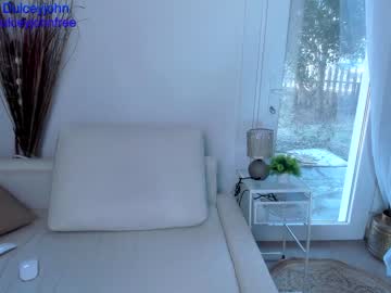 webcam girl dulceyjohn image #6224759