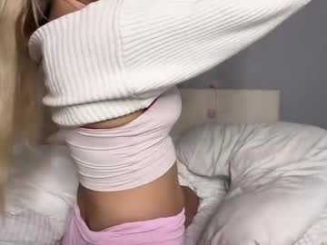 webcam girl molllyyx image #9571506