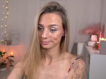 webcam girl artease image #6261588