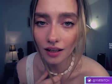 webcam girl _yvie_ image #5471346