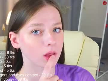 webcam girl dolce_moments image #9468212