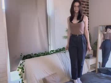 webcam girl dareledgington image #9451034