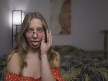 webcam girl hotchillylovers image #7893023
