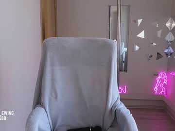 webcam girl lily_ewing image #4690380