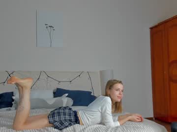 webcam girl asemiluna image #279376