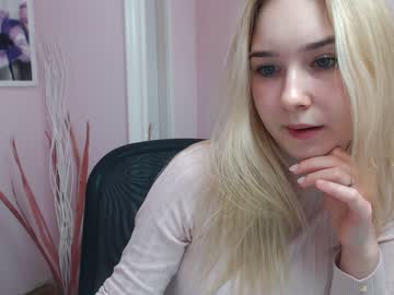 webcam girl lila_page image #1106180