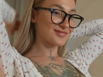 webcam couple sparks__daisy image #9149280