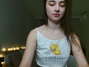 webcam girl disneyy_babyy image #4326740